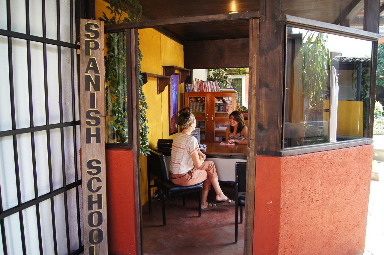 Split Hostel Antigua Exteriör bild